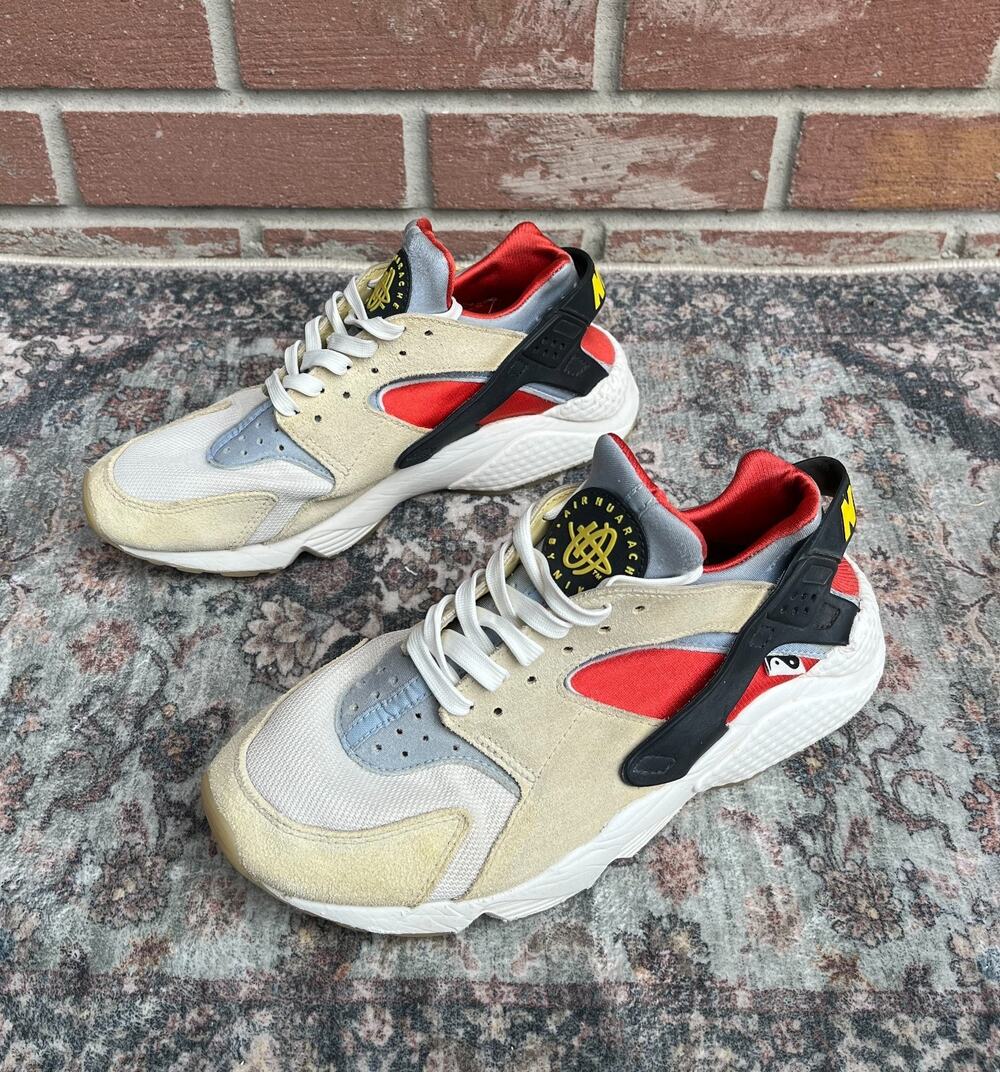 Nike Air Huarache Yin Yang / Mens 8 Women 9.5 / Lemon Drop Sail Blue DV2117-700
